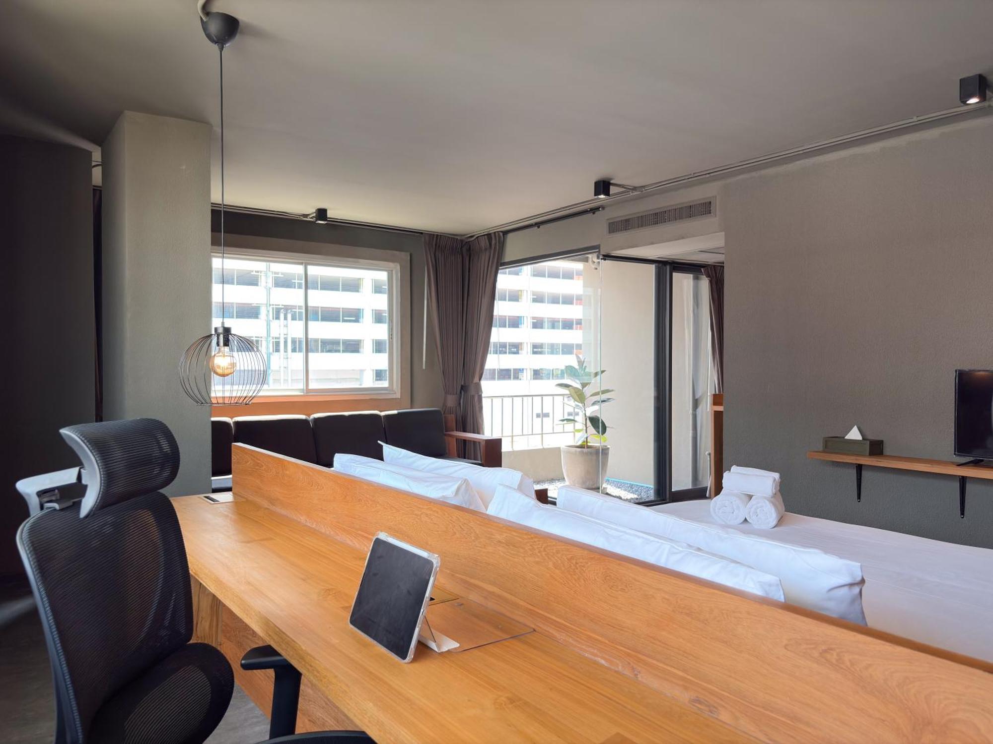 Centric Place Hotel Bangkok Exterior foto