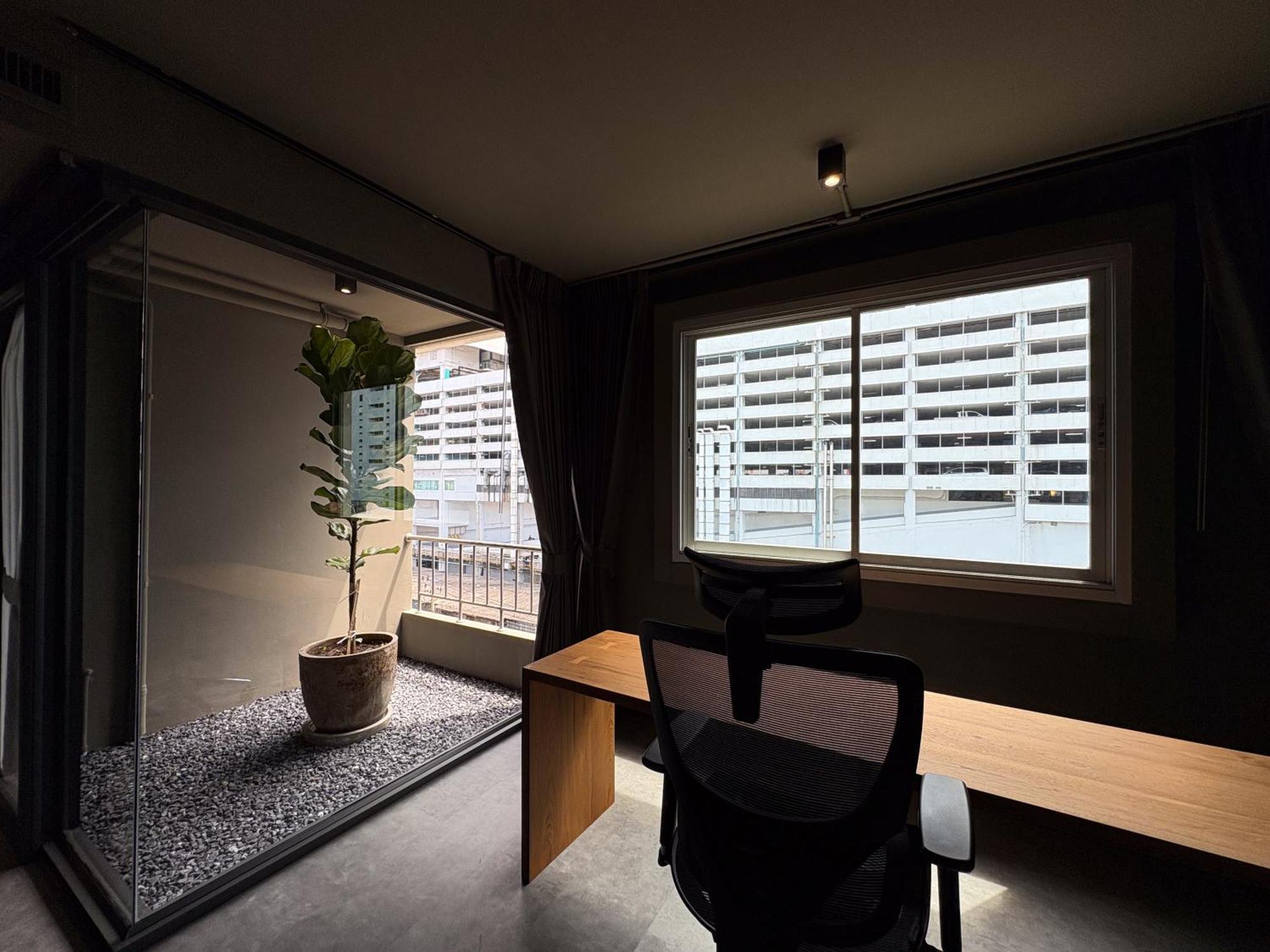 Centric Place Hotel Bangkok Exterior foto