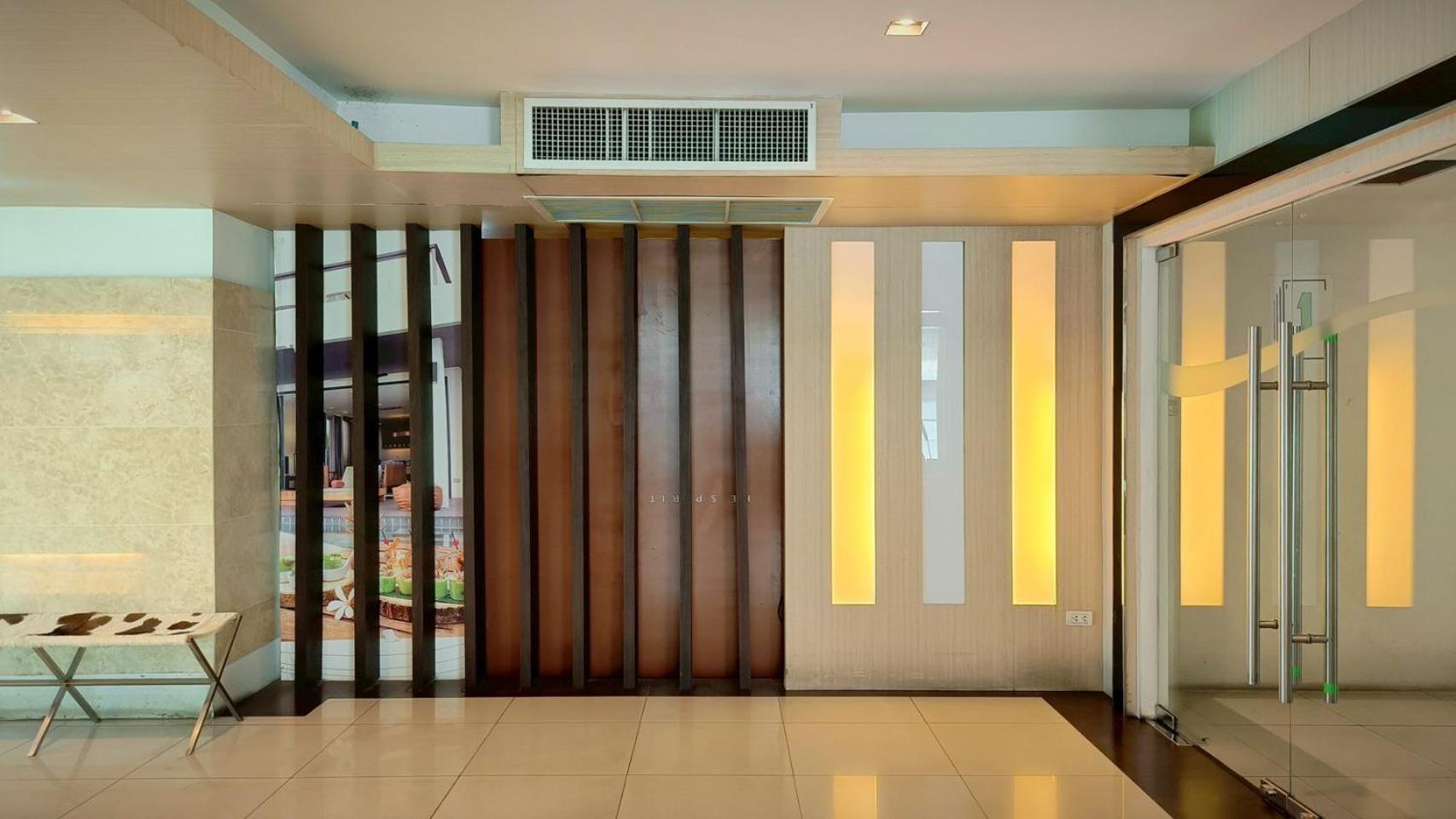 Centric Place Hotel Bangkok Exterior foto