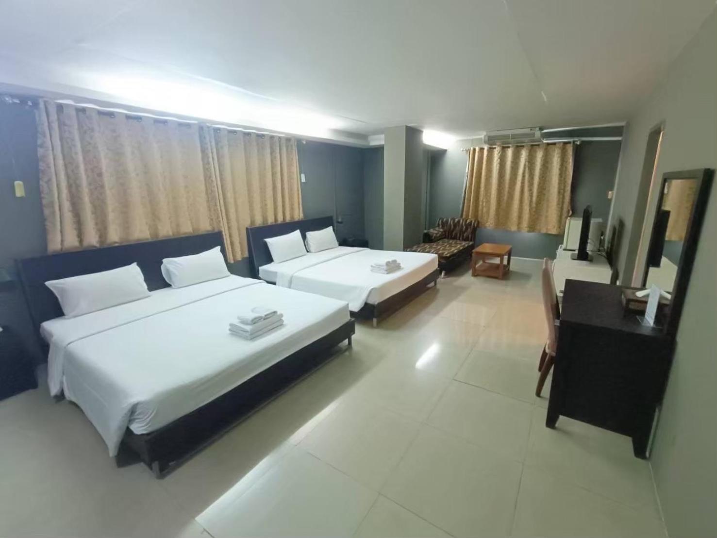 Centric Place Hotel Bangkok Exterior foto