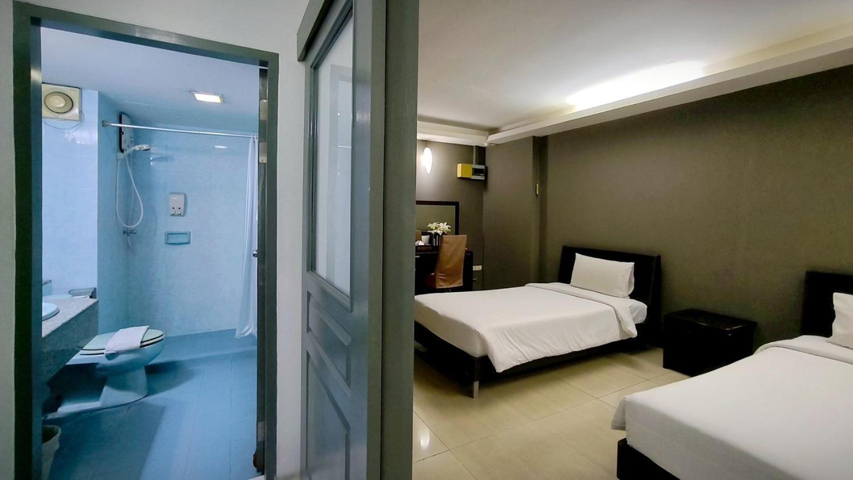 Centric Place Hotel Bangkok Exterior foto