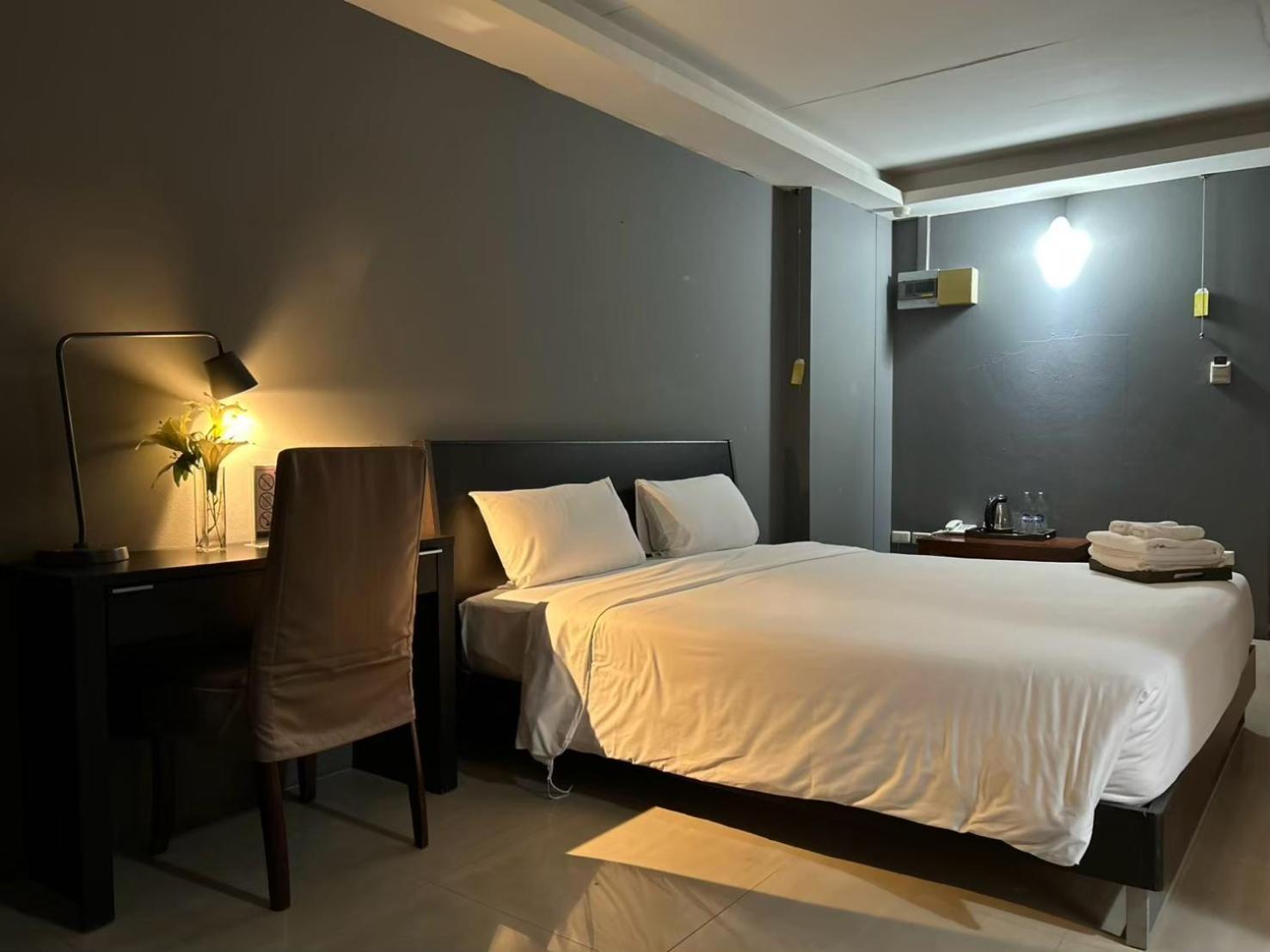 Centric Place Hotel Bangkok Exterior foto